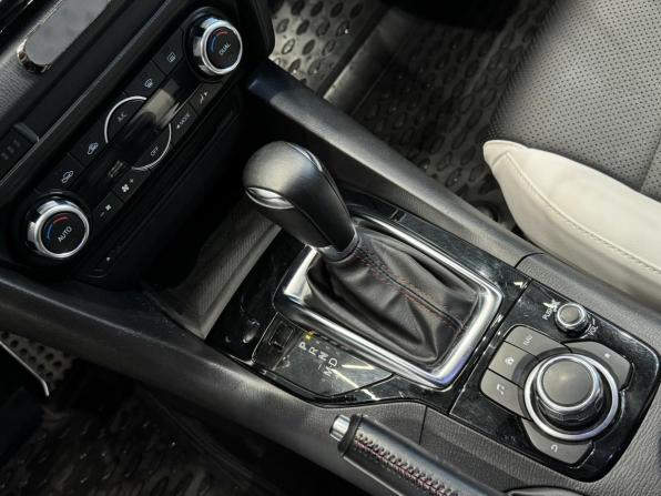 Mazda 3 III (BM) с пробегом 2014 года, цена 1 499 000 рублей, 135751 км, седан, Автокод Объявления