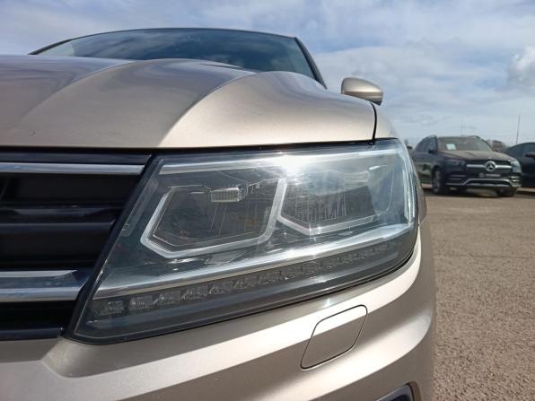 Volkswagen Tiguan II с пробегом 2017 года, цена 1 920 000 рублей, 121000 км, внедорожник, Автокод Объявления