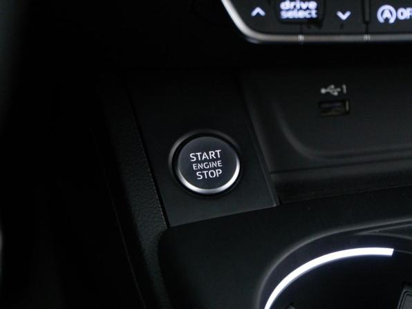 Audi A4 V (B9) с пробегом 2018 года, цена 2 799 077 рублей, 137117 км, седан, Автокод Объявления