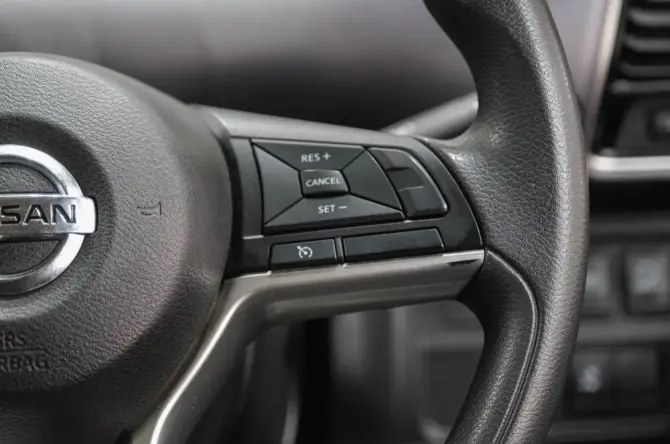 Nissan Serena V (C27) с пробегом 2016 года, цена 1 619 000 рублей, 215000 км, минивэн, Автокод Объявления