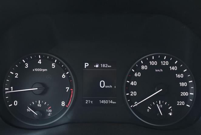 Hyundai Solaris II с пробегом 2018 года, цена 1 295 000 рублей, 145014 км, седан, Автокод Объявления