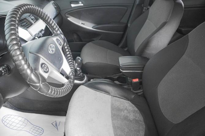 Hyundai Solaris I с пробегом 2013 года, цена 799 000 рублей, 135000 км, седан, Автокод Объявления