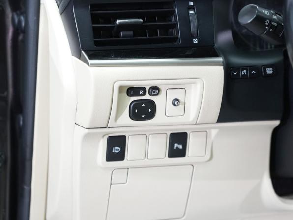 Lexus ES VI с пробегом 2012 года, цена 2 230 000 рублей, 180843 км, седан, Автокод Объявления