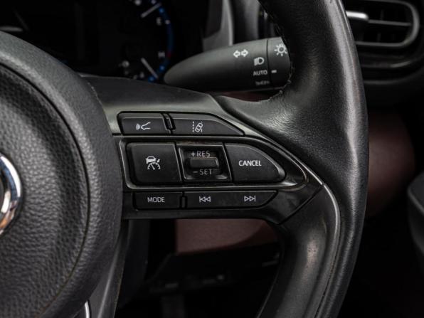 Toyota Yaris Cross I с пробегом 2021 года, цена 2 830 000 рублей, 31660 км, внедорожник, Автокод Объявления