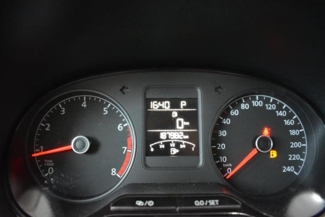 Volkswagen Polo V с пробегом 2015 года, цена 899 000 рублей, 187000 км, седан, Автокод Объявления