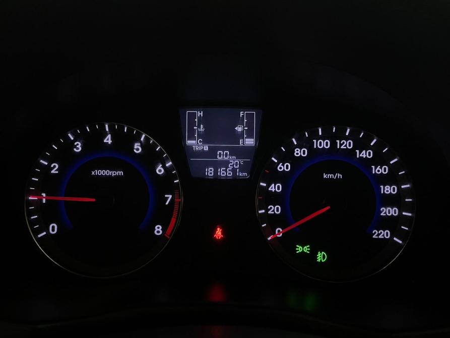 Hyundai Solaris I Рестайлинг Воронеж  - изображение 10