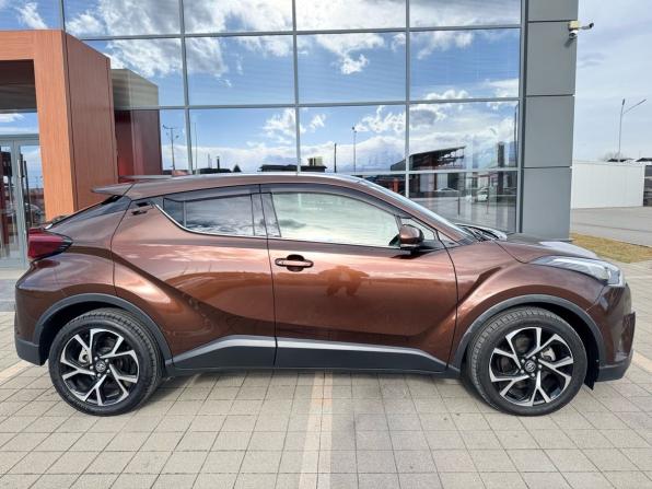 Toyota C-HR I Рестайлинг с пробегом 2019 года, цена 1 800 000 рублей, 47467 км, внедорожник, Автокод Объявления