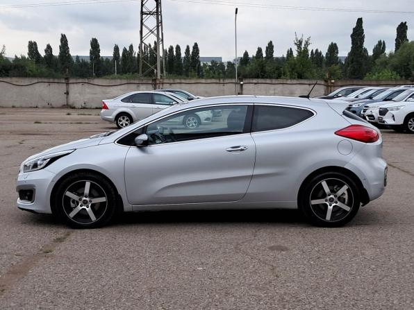 Kia Ceed II Рестайлинг с пробегом 2015 года, цена 1 230 000 рублей, 130000 км, хэтчбек, Автокод Объявления