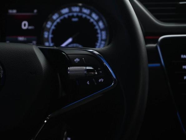 Skoda Superb III Рестайлинг с пробегом 2020 года, цена 3 499 077 рублей, 82641 км, лифтбек, Автокод Объявления