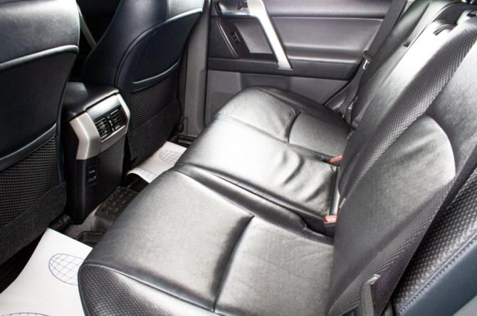 Toyota Land Cruiser Prado 150 Series с пробегом 2013 года, цена 2 999 000 рублей, 282000 км, внедорожник, Автокод Объявления