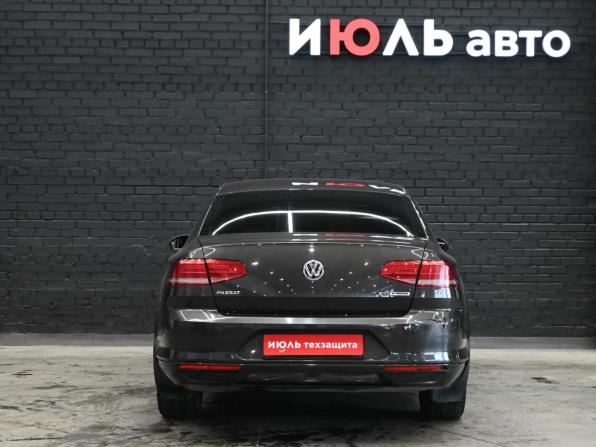 Volkswagen Passat B8 с пробегом 2015 года, цена 1 360 000 рублей, 240397 км, седан, Автокод Объявления