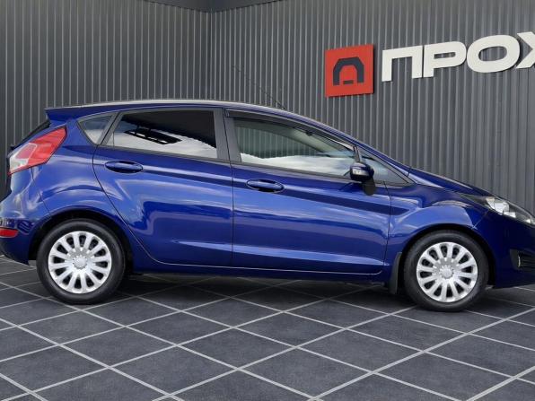 Ford Fiesta Mk6 Рестайлинг с пробегом 2016 года, цена 857 000 рублей, 141903 км, хэтчбек, Автокод Объявления