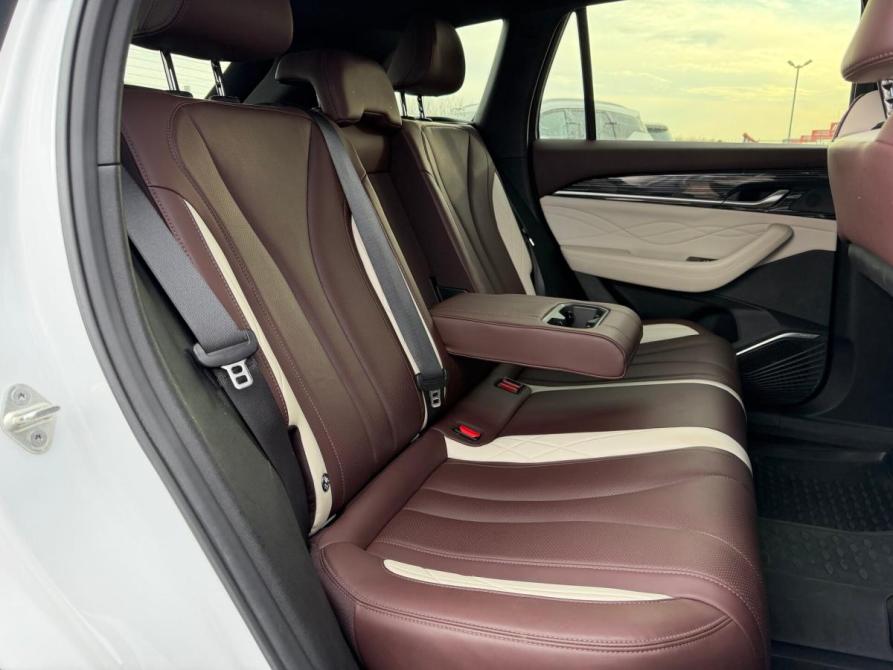 Geely Monjaro I Набережные Челны  - изображение 17