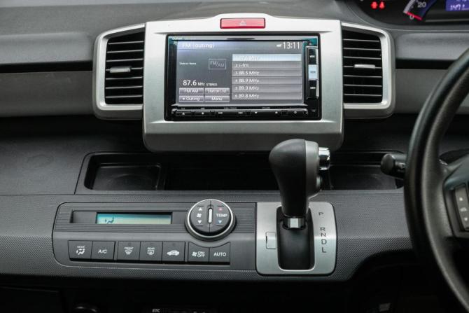 Honda Freed I Рестайлинг с пробегом 2014 года, цена 987 000 рублей, 152000 км, компактвэн, Автокод Объявления