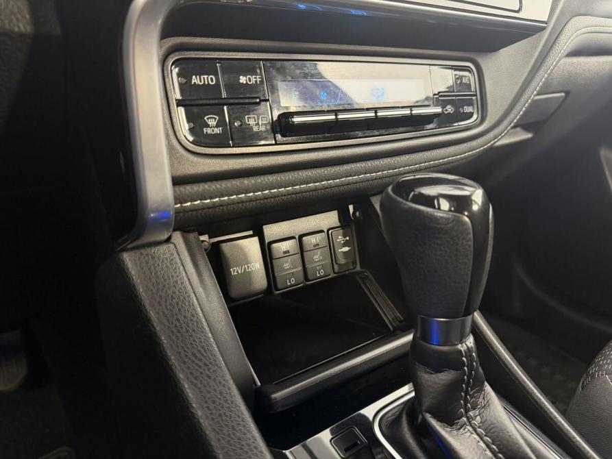 Toyota Corolla XI (E160 E170 E180) Рестайлинг 1 Калининград  - изображение 15