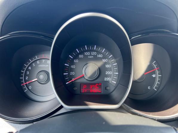 Kia Rio III Рестайлинг с пробегом 2015 года, цена 1 040 000 рублей, 194624 км, седан, Автокод Объявления