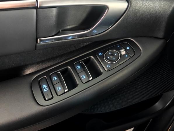 Hyundai Sonata VIII (DN8) с пробегом 2021 года, цена 2 460 000 рублей, 130300 км, седан, Автокод Объявления