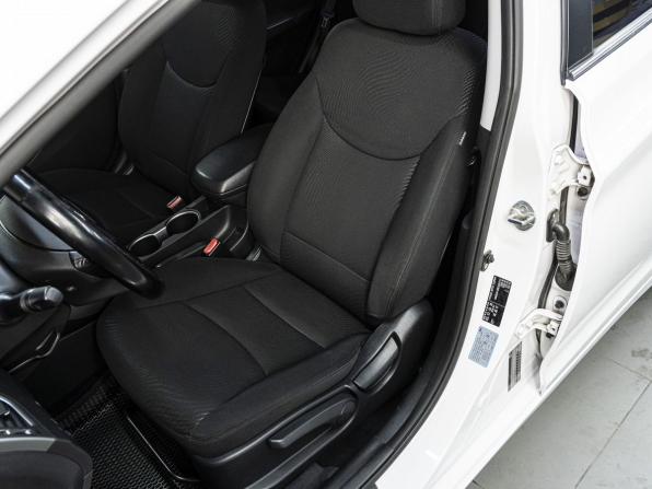 Hyundai Elantra V (MD) Рестайлинг с пробегом 2013 года, цена 1 100 000 рублей, 147626 км, седан, Автокод Объявления