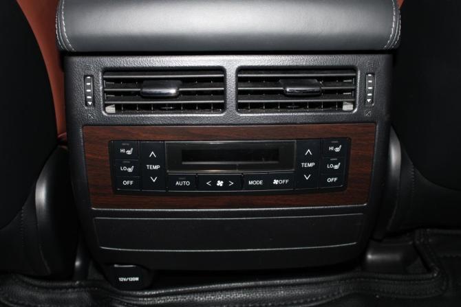 Toyota Land Cruiser 200 Series Рестайлинг 2 с пробегом 2018 года, цена 8 000 000 рублей, 63175 км, внедорожник, Автокод Объявления