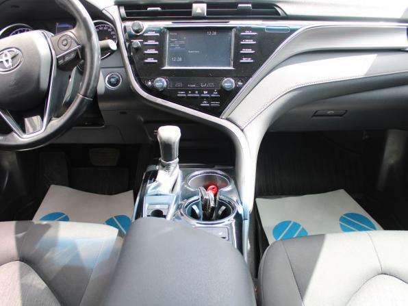Toyota Camry VIII (XV70) с пробегом 2020 года, цена 2 390 000 рублей, 130775 км, седан, Автокод Объявления