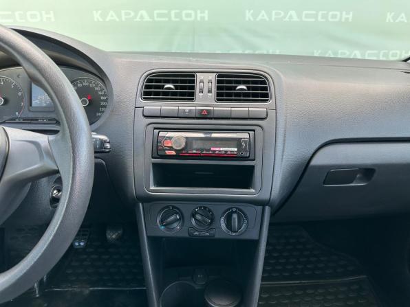 Volkswagen Polo V Рестайлинг с пробегом 2020 года, цена 1 050 000 рублей, 124313 км, седан, Автокод Объявления