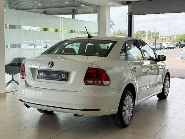 Volkswagen Polo V Рестайлинг с пробегом 2018 года, цена 1 557 000 рублей, 14045 км, седан, Автокод Объявления
