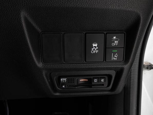 Honda Stepwgn V Рестайлинг с пробегом 2018 года, цена 2 130 000 рублей, 99897 км, минивэн, Автокод Объявления