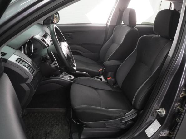 Mitsubishi Outlander II Рестайлинг с пробегом 2010 года, цена 1 099 000 рублей, 196308 км, внедорожник, Автокод Объявления