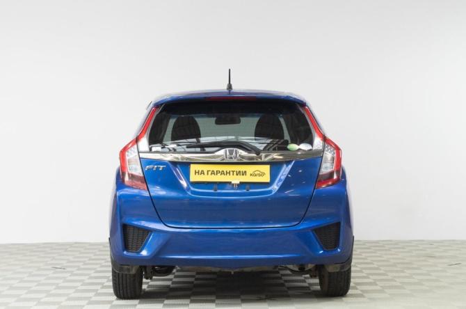 Honda Fit III Рестайлинг с пробегом 2016 года, цена 999 000 рублей, 117000 км, хэтчбек, Автокод Объявления