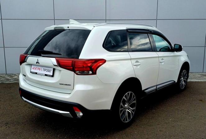 Mitsubishi Outlander III Рестайлинг 2 с пробегом 2018 года, цена 1 880 000 рублей, 217483 км, внедорожник, Автокод Объявления