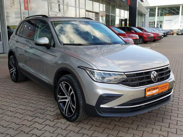 Volkswagen Tiguan II Рестайлинг с пробегом 2021 года, цена 3 550 000 рублей, 53262 км, внедорожник, Автокод Объявления