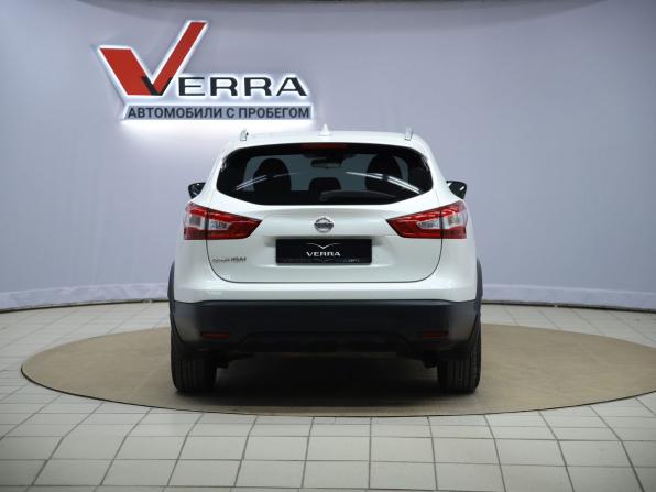 Nissan Qashqai II с пробегом 2018 года, цена 1 990 000 рублей, 178394 км, внедорожник, Автокод Объявления