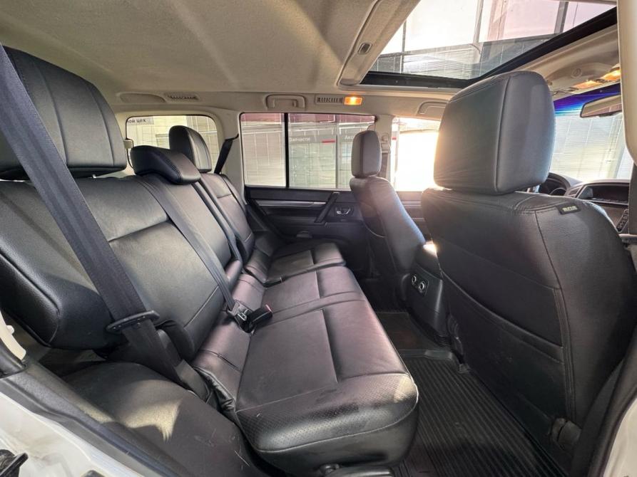 Mitsubishi Pajero IV Рестайлинг 1 Москва  - изображение 16