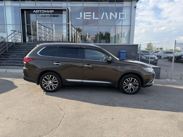 Mitsubishi Outlander III Рестайлинг 2 с пробегом 2015 года, цена 2 450 000 рублей, 191796 км, внедорожник, Автокод Объявления