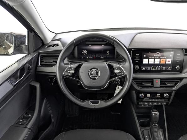 Skoda Rapid II с пробегом 2022 года, цена 2 140 000 рублей, 25059 км, лифтбек, Автокод Объявления