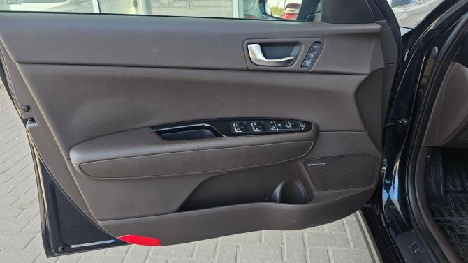 Kia Optima IV Рестайлинг с пробегом 2018 года, цена 2 249 000 рублей, 99975 км, седан, Автокод Объявления