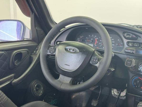 Chevrolet Niva I с пробегом 2005 года, цена 259 000 рублей, 243147 км, внедорожник, Автокод Объявления