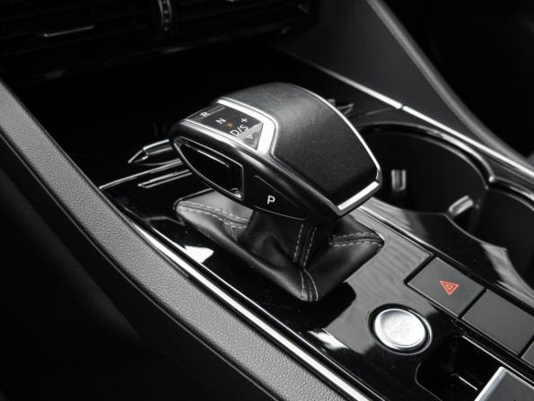 Volkswagen Touareg III с пробегом 2018 года, цена 4 350 000 рублей, 160482 км, внедорожник, Автокод Объявления