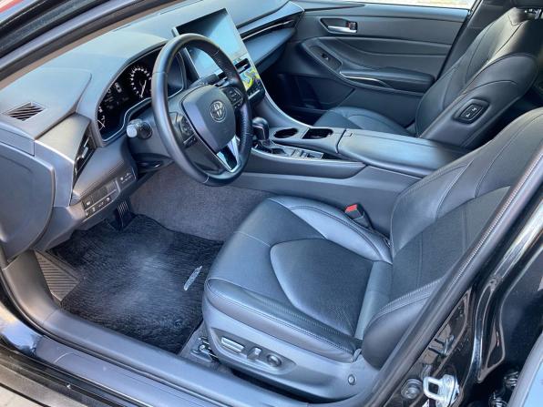 Toyota Avalon V с пробегом 2022 года, цена 3 599 000 рублей, 111118 км, седан, Автокод Объявления