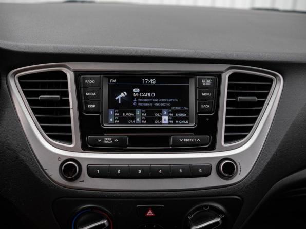 Hyundai Solaris II с пробегом 2019 года, цена 999 000 рублей, 182626 км, седан, Автокод Объявления
