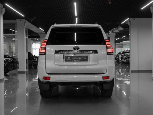 Toyota Land Cruiser Prado 150 Series Рестайлинг 2 с пробегом 2019 года, цена 4 900 000 рублей, 126064 км, внедорожник, Автокод Объявления