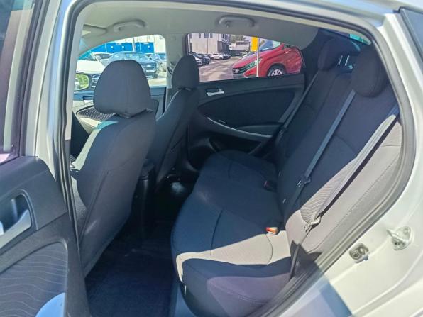 Hyundai Solaris I Рестайлинг с пробегом 2016 года, цена 1 059 995 рублей, 165473 км, седан, Автокод Объявления