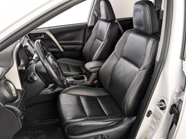 Toyota RAV4 IV (XA40) Рестайлинг с пробегом 2019 года, цена 2 670 000 рублей, 154437 км, внедорожник, Автокод Объявления