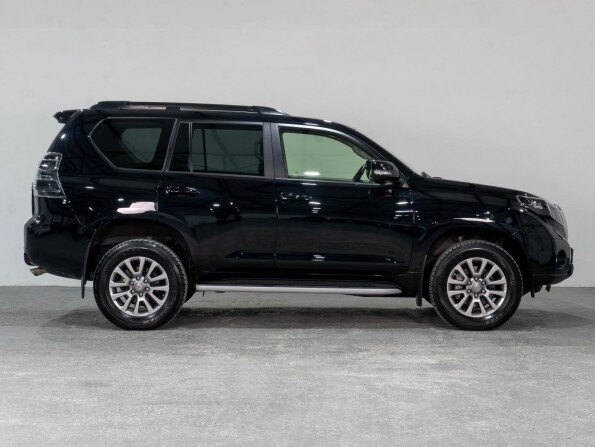 Toyota Land Cruiser Prado 150 Series Рестайлинг 1 с пробегом 2017 года, цена 5 149 000 рублей, 74316 км, внедорожник, Автокод Объявления