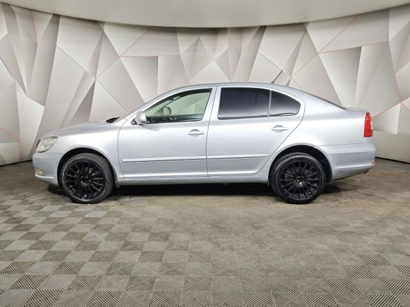 Skoda Octavia II (A5) Рестайлинг с пробегом 2011 года, цена 735 000 рублей, 214641 км, лифтбек, Автокод Объявления