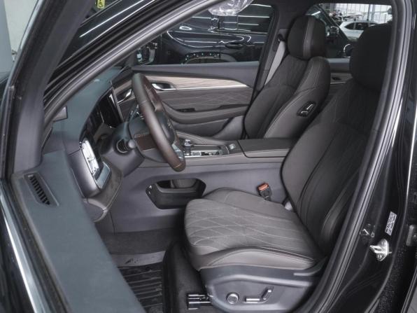 Geely Monjaro I Рестайлинг 2 с пробегом 2026 года, цена 4 250 000 рублей, 107 км, внедорожник, Автокод Объявления