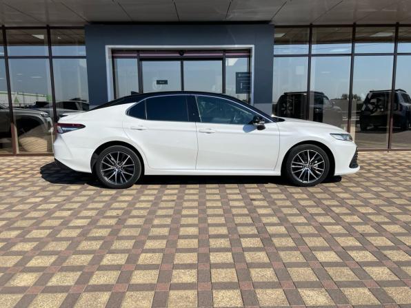 Toyota Camry VIII (XV70) Рестайлинг с пробегом 2021 года, цена 2 990 000 рублей, 61000 км, седан, Автокод Объявления