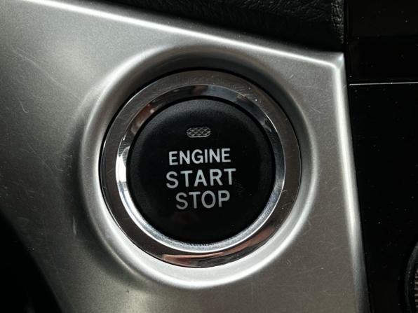 Toyota Land Cruiser 200 Series Рестайлинг 1 с пробегом 2015 года, цена 3 583 000 рублей, 226200 км, внедорожник, Автокод Объявления