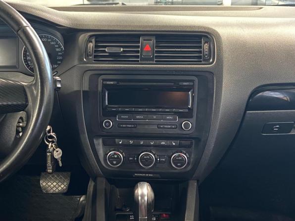 Volkswagen Jetta VI с пробегом 2012 года, цена 723 441 рубль, 355647 км, седан, Автокод Объявления