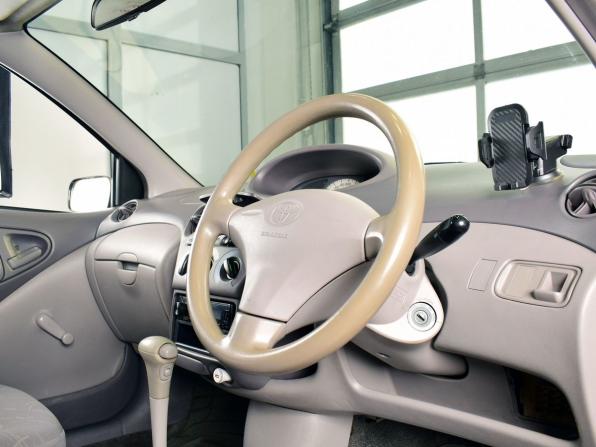 Toyota Platz с пробегом 2000 года, цена 319 995 рублей, 299999 км, седан, Автокод Объявления